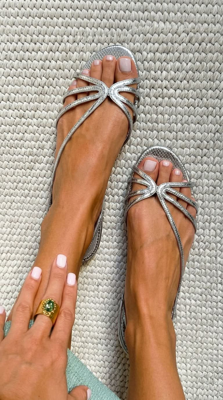 Sandra - Sandalias Elegancia Dorada de Verano