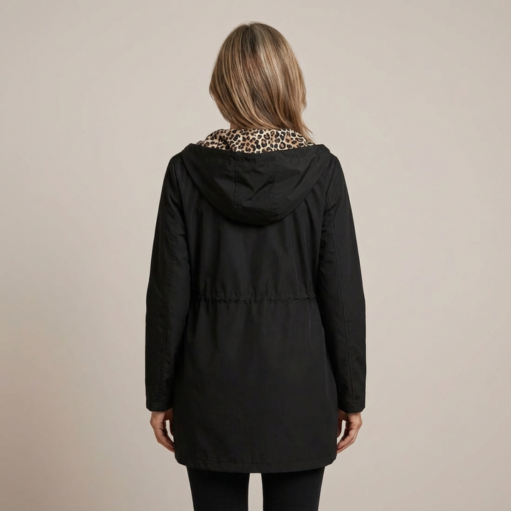 Abrigo con Capucha Reversible Nikkie™