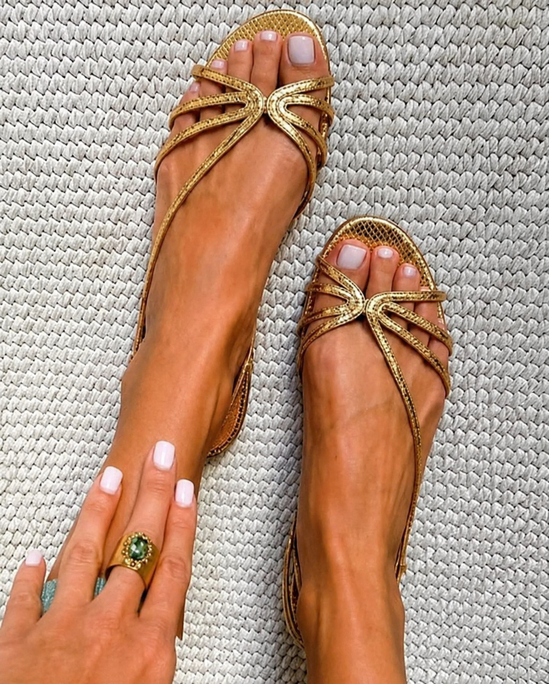 Sandra - Sandalias Elegancia Dorada de Verano