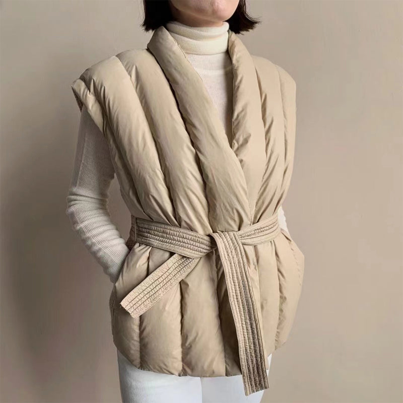 Chaleco Puffer Envuelto con Cinturón Cherry™
