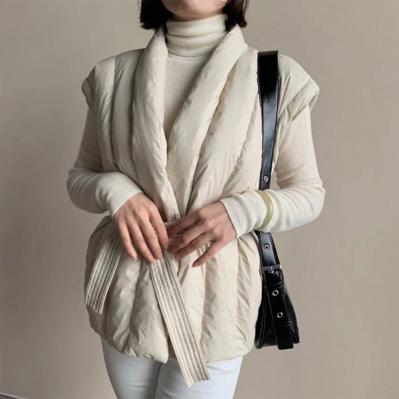 Chaleco Puffer Envuelto con Cinturón Cherry™