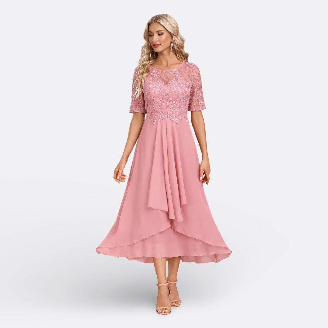 Mariana - Vestido de Encaje con Mangas Cortas