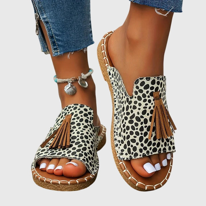 CRISTINA | Sandalias Bohemias con Pompones Nathalie