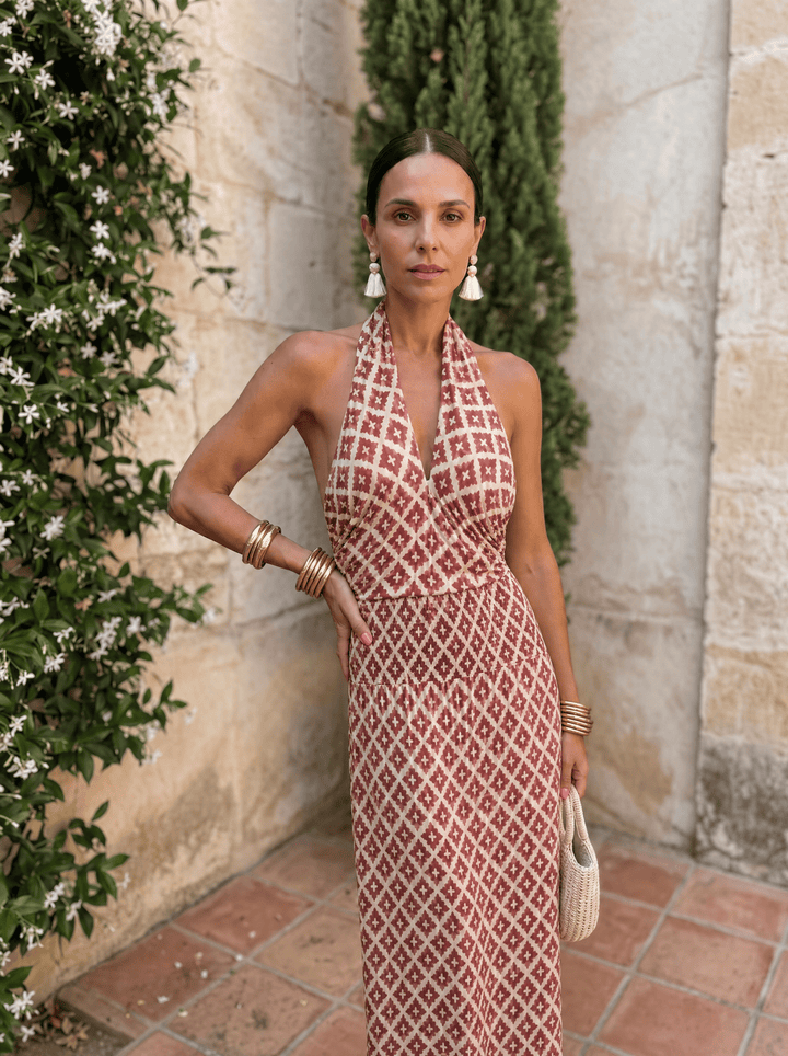 Marta | Conjunto elegante con hombros descubiertos
