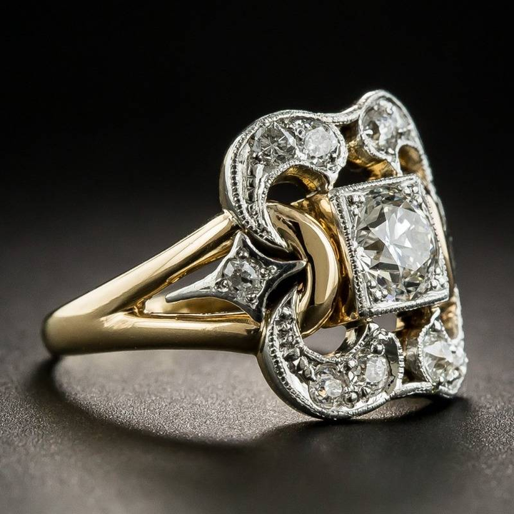 Anillo Clásico de Oro con Zirconia Vintage
