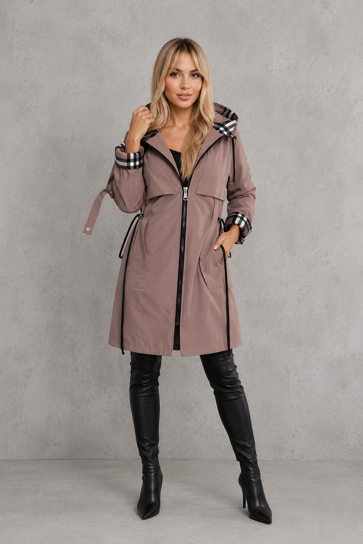Mabel | Chaqueta Impermeable con Capucha y Detalle de Cuadros